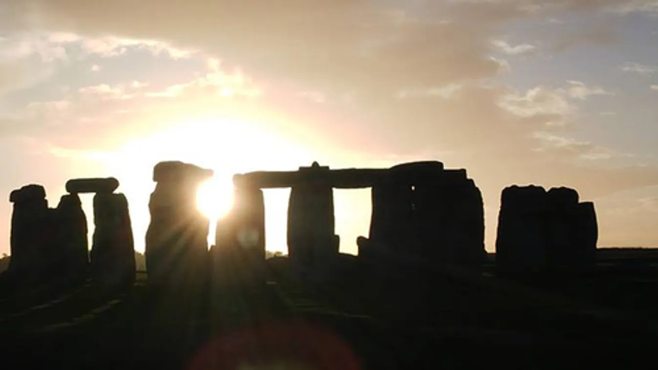 Alagutat építenek a Stonehenge alá