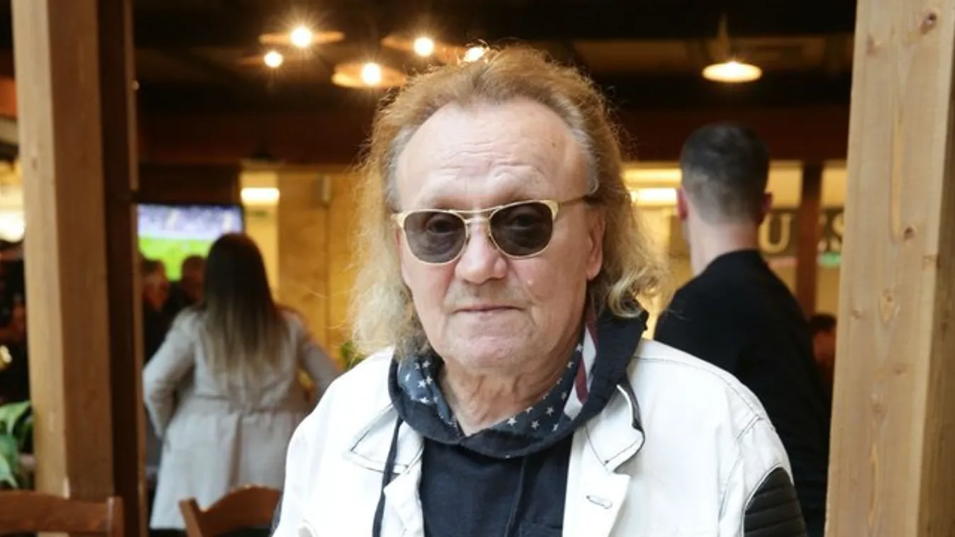 Charlie: az unokám és a zene tart életben