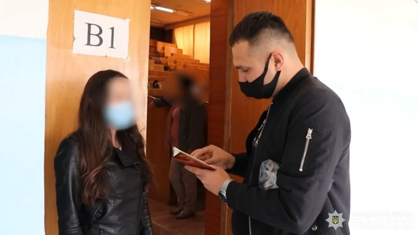 Húsz csaló diák bukott le az orvosin – így akartak átverni mindenkit