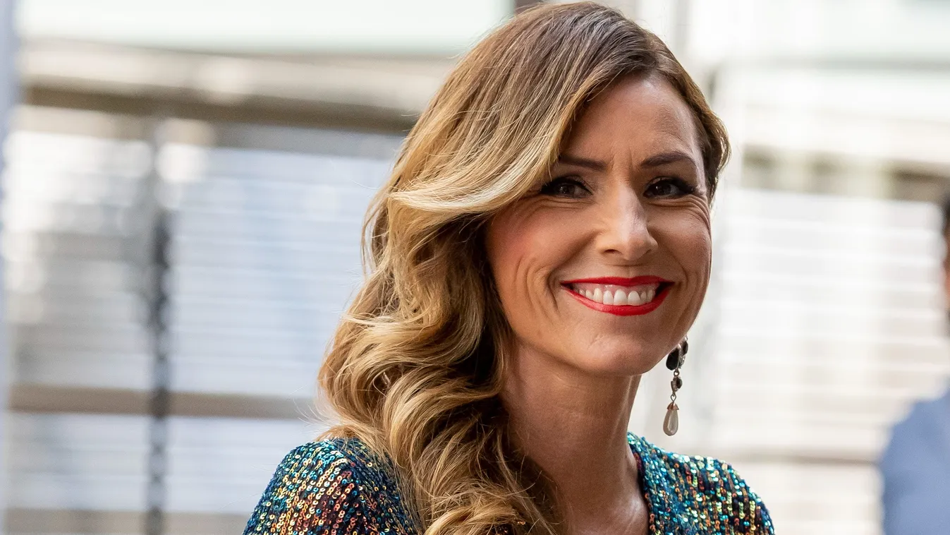 Miklósa Erika is döntött: az országnak béke kell!