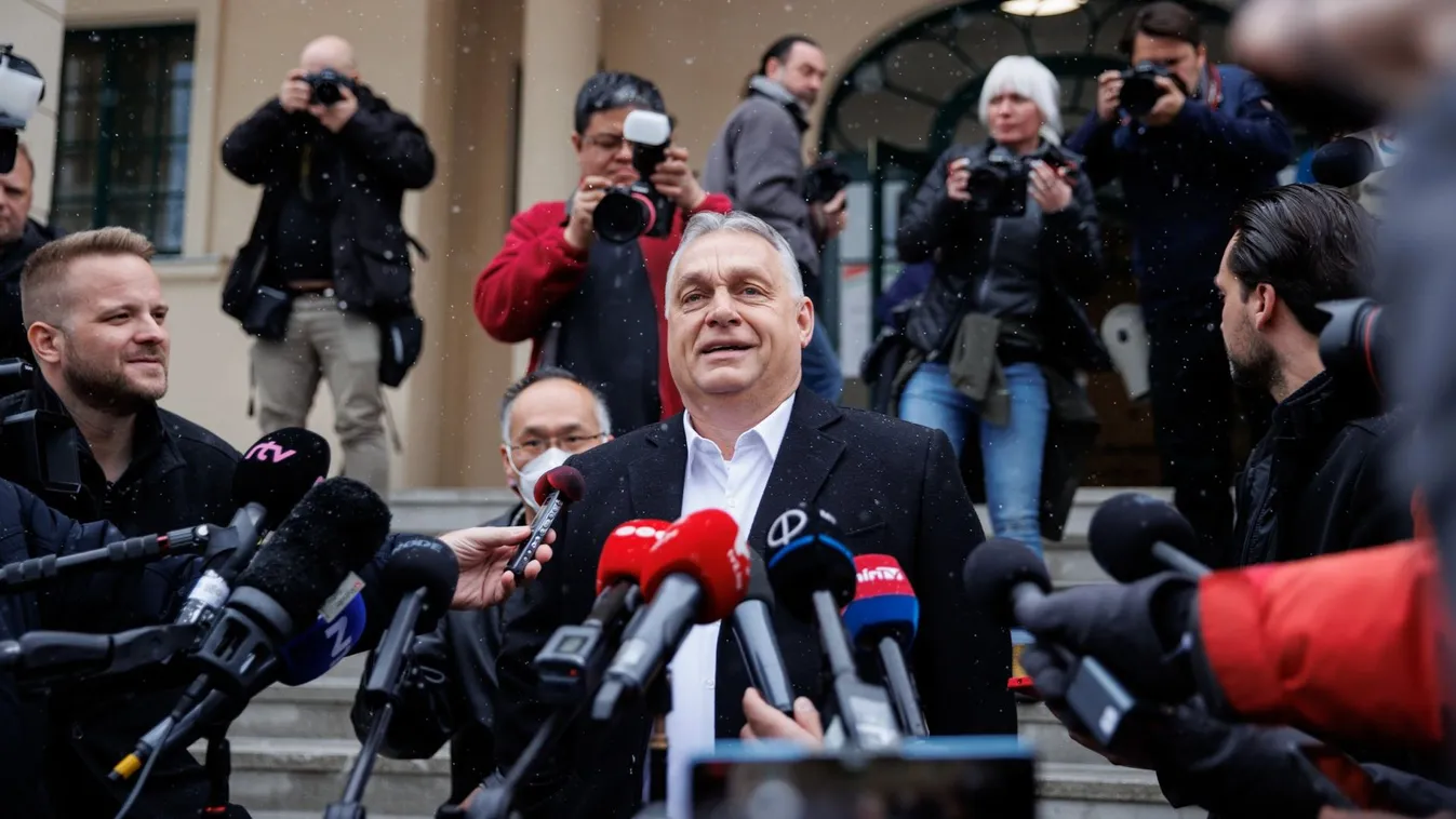 Orbán Viktor: A háború és a béke a tét