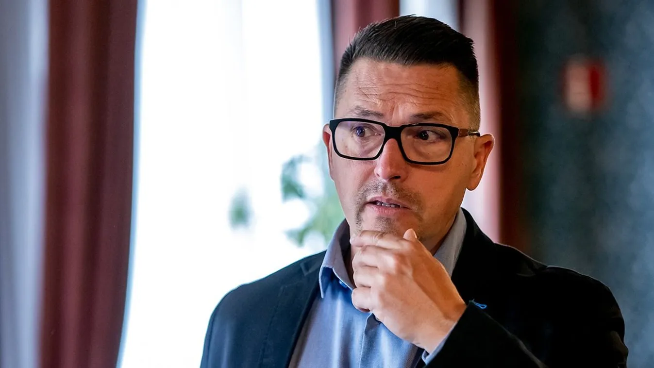 Ákos: Hálás vagyok a sorsnak