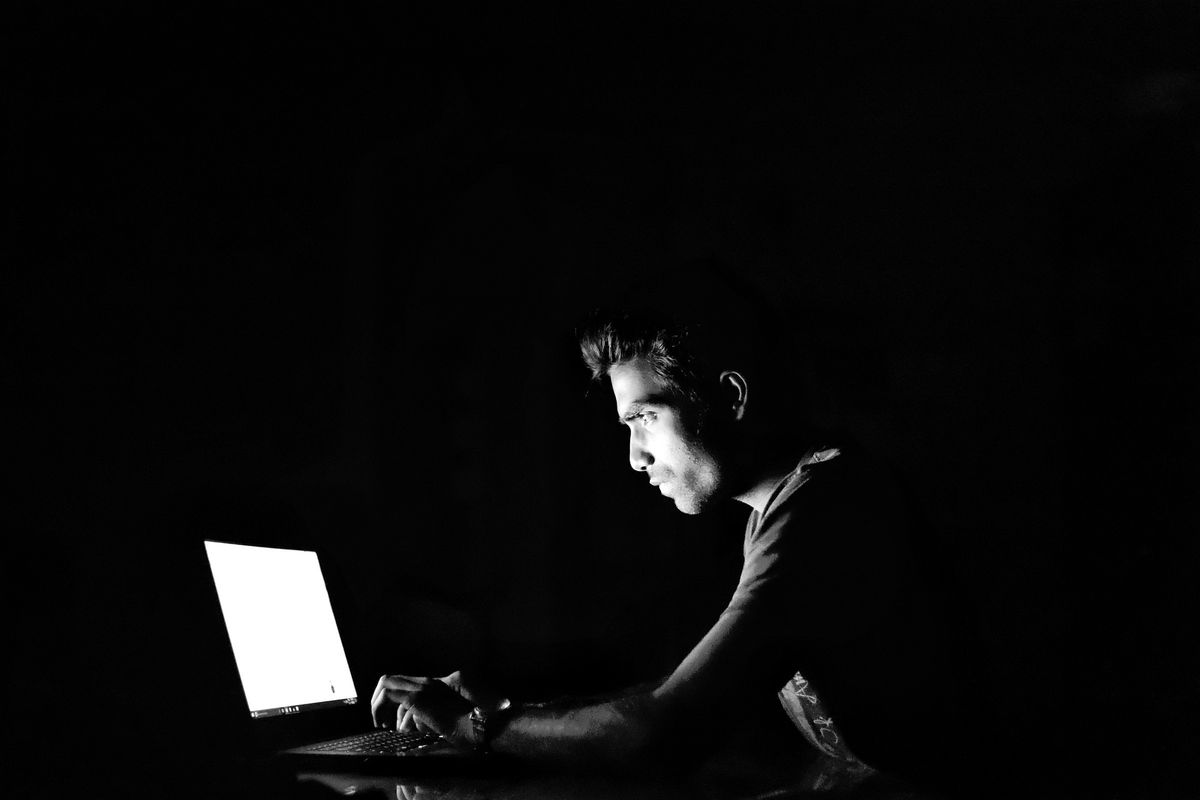 Hacker, csalás, csaló, kiberbűnözés, adathalászat