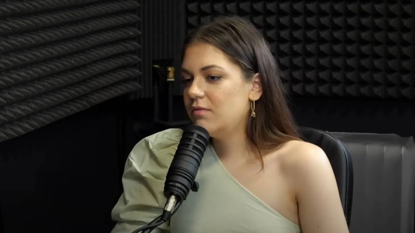 Hoppá: Gáspár Virág letámadta Csutit - videó